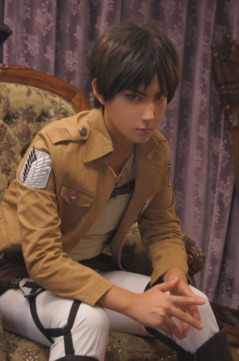 cockless:  gaytiers:  spookydeterminederen:  fiveminutemeal:  Shingeki no Kyojin - Eren Cosplay By: MINE World Cosplay ID: kkqwe17 Location: S. Korea  mother of fuck he’s back on my dash  HE LOOKS LIKE A FUCKING DOLL  if i was a titan i’d let him