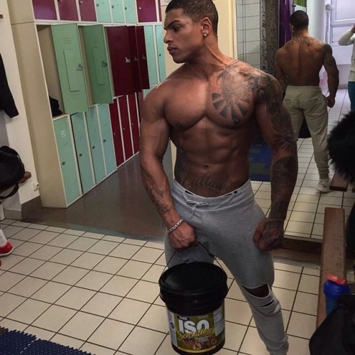 aworldofmenz:  A World of Menz