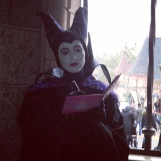 madamepanic:And I got to meet her #Maleficent #DisneylandParis