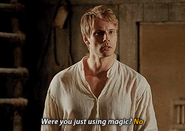 mamalaz:mamalaz:The AU where Arthur knows about Merlin’s magic and is a mother hen about him getting