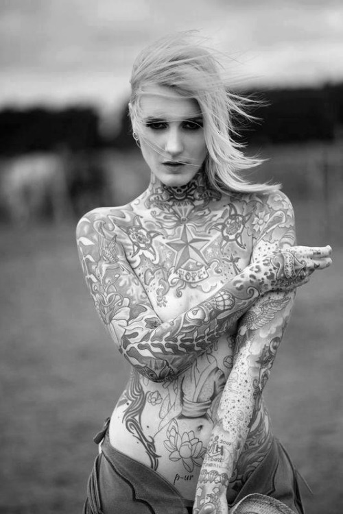 Tattoos N Blondes
