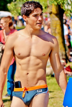 jockbrad:  Swimmers, wrestlers, football players / singlets, jockstraps, speedos and spandex! http://jockbrad.tumblr.com/