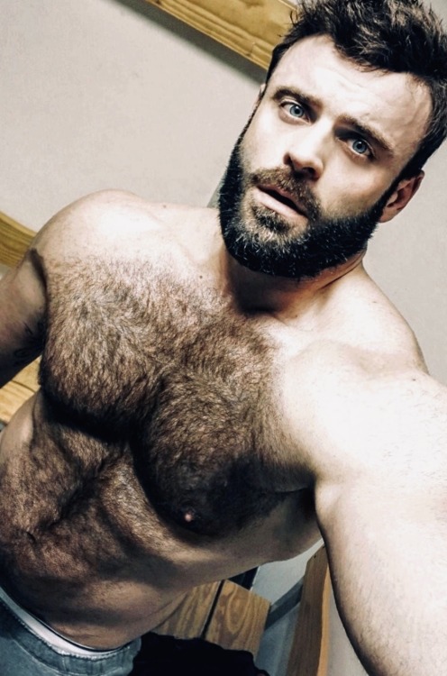 HAIRY INC. | https://hairyinc.tumblr.com | @hairyinc | Twitter | https://twitter.com/hairyinc 