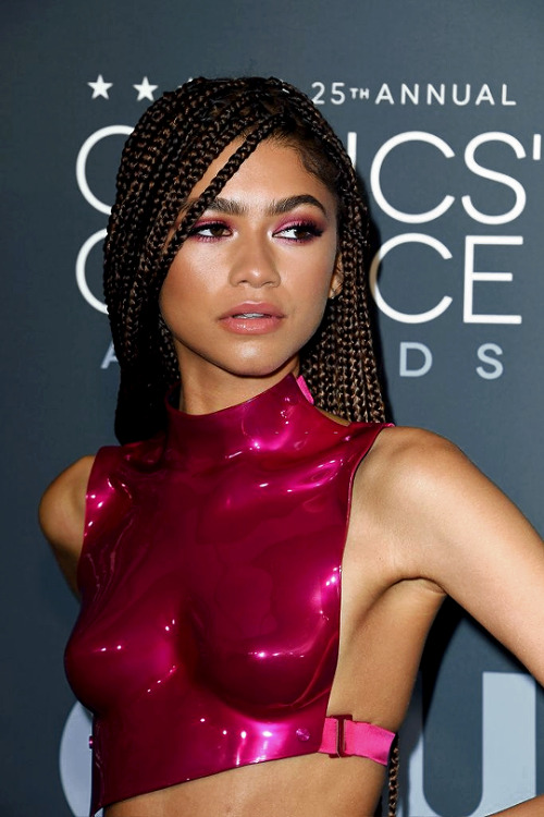 hunterschafer:    ZENDAYA25th Annual Critics’