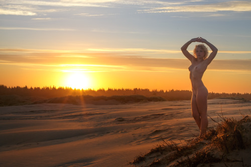 alicexblog:  helsingphoto:  Skagen at dawn  Beautiful.