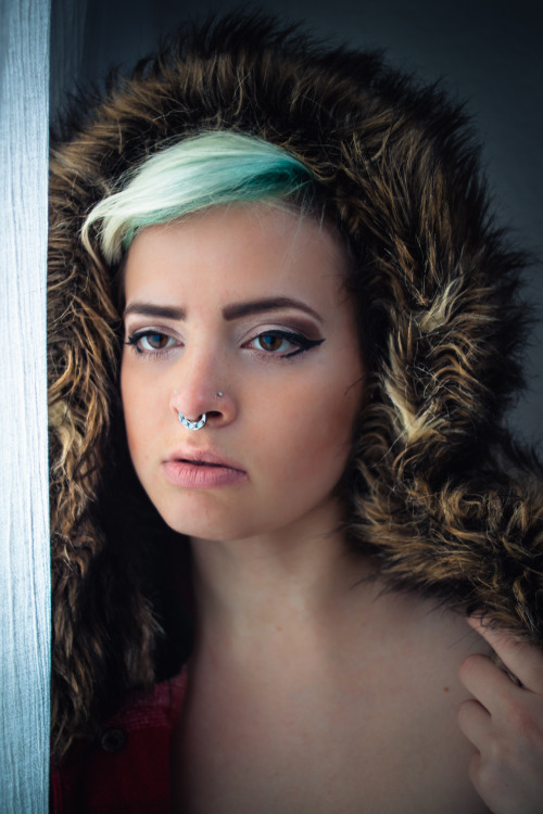 david-e-martindale:  Sallyby David E. Martindale Thank you for leaving the credits intact when reblogging.