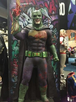 arkhamandrew:  Possible spoiler for Suicide Squad Joker Bat Suit revealed at Comic Con.  This is great fun!!