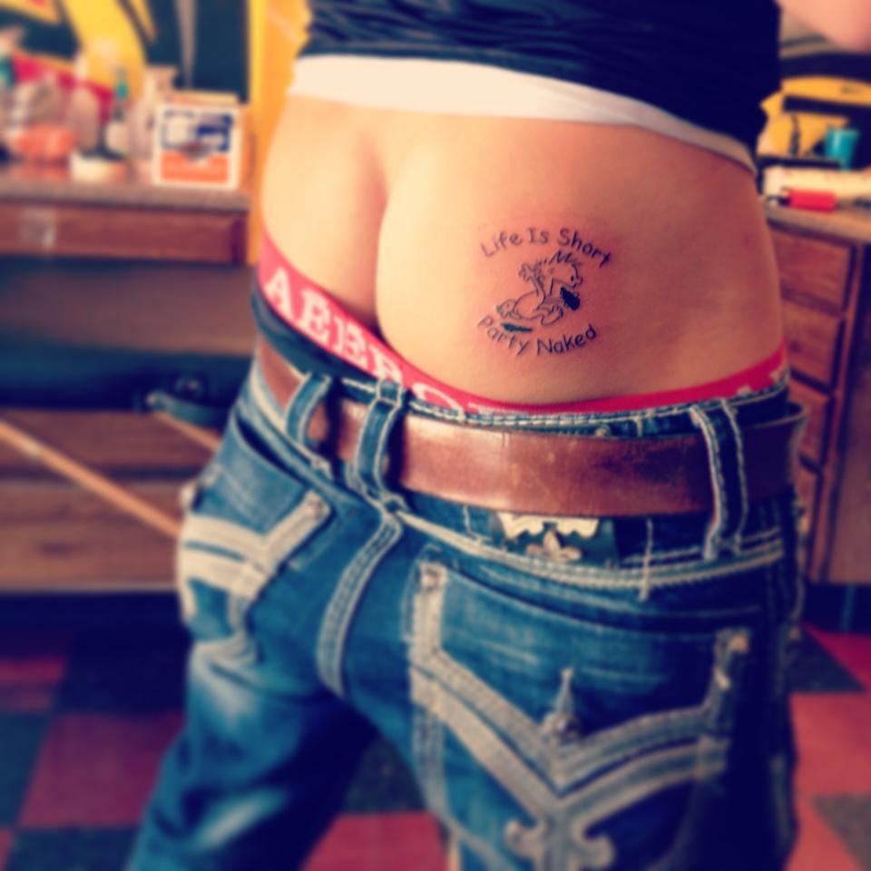 facebookhotes:  That ass! Hot guys from America found on Facebook. Follow Facebookhotes.tumblr.com