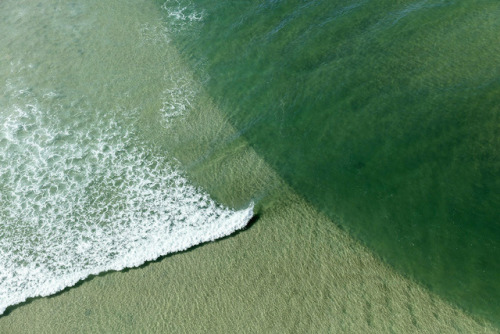 landscape-photo-graphy:  Abstract & Artist Aerial Landscape Photographs of Southern Africa by Zack Seckler  Weiterlesen