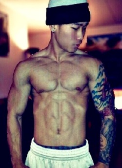 asianmusclefetish:  Original post: http://asianmusclefetish.tumblr.com