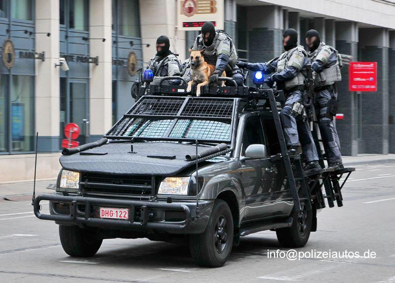 opdownrange:  French Federal Police in their raid SUVs.