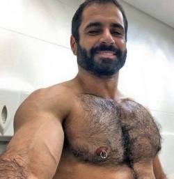 Handsome, hairy, sexy and with an awesome smile - WOOF