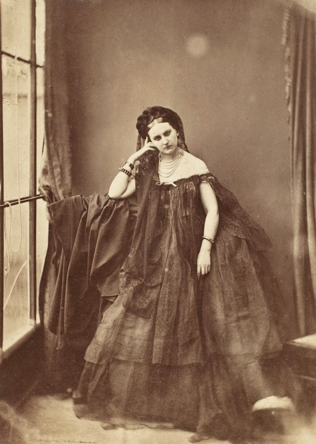 zoetica:  Patron saint: Countess De Castiglione