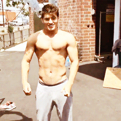 hotfamous-men:  Gregg Sulkin