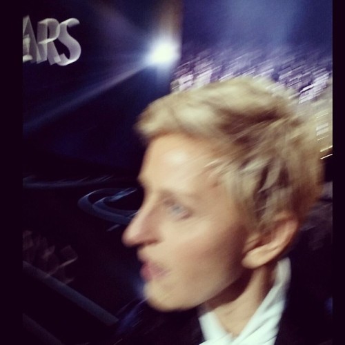 #retarded LOL! #oscars #elen