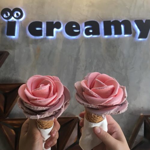 mymodernmet:  Delightful Rose-Shaped Scoops of Gelato Are Popping Up All Over Instagram