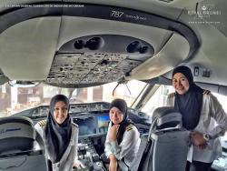  Royal Brunei Airlines&Amp;Rsquo; First All-Female Pilot Crew Lands Plane In Saudi