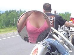 chicksandchoppers:  Great rear view haha