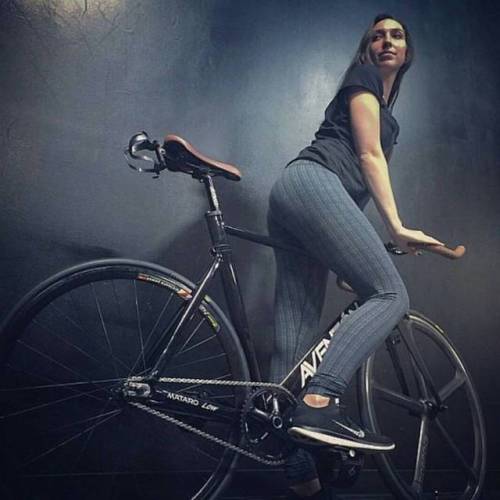 javi-ballestero:#citygirls #sexigirl #girlbike #girlsgonefixie #ridegirl #ridelikegirl #fixiechick #