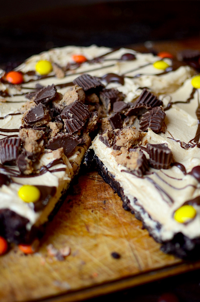 lustingfood:  Reese’s Peanut Butter Brownie Pie 