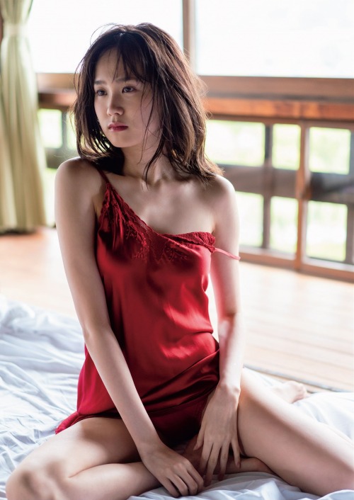 Osaki Ichika 尾碕真花, WEEKLY PLAYBOY 2021.08.23 No.33-34歳/Age: 20身長/Height: 167cmB80 W69 H86Twitter:&nb