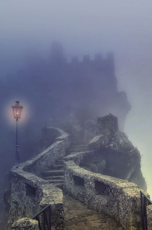 and-the-distance:Fortress of Guaita ~ San Marino, Italy