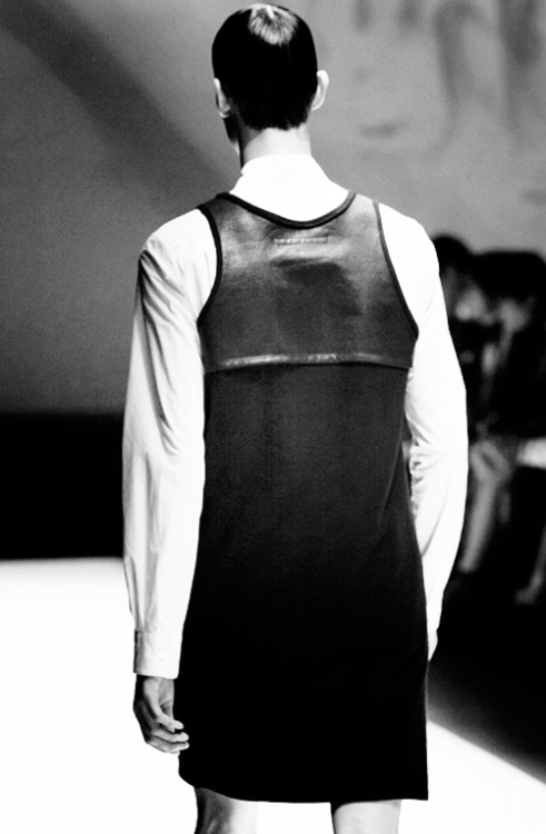 9thspacevol2-deactivated2017071:  DRESSEDUNDRESSED SS14 