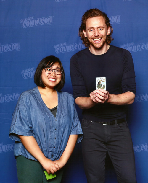 labonart: Surprise post after a month!  I wanted to paint something for Tom, but I didn’t