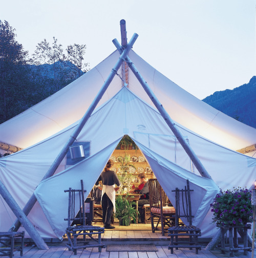 tinyhousedarling:miflyguy:thebasic:Clayoquot Wilderness Resort, Vancouver IslandA place I wo