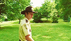 johnwatsoning:  the walking dead meme » [1/3] colors     ↳ green 