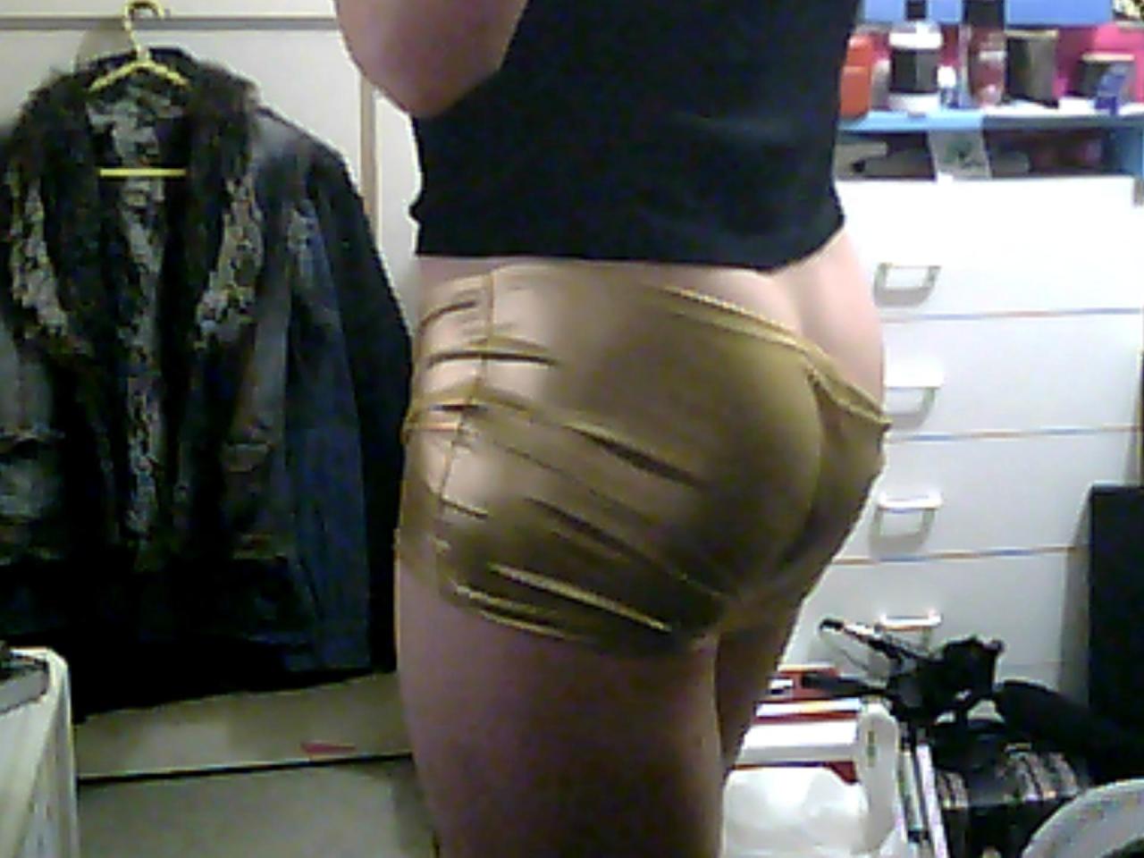   Happy National Underpants Day! (8 / 8)Hurray! Golden booty shorts for dat golden