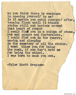 tylerknott:Typewriter Series #1046 by Tyler