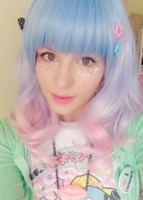 mypasteluniverse:  Pastel hair don’t care ☆彡  Lots of possible doors are opening for me at the moment and I’m a bit nervous but also hopeful ♪( ´▽｀)