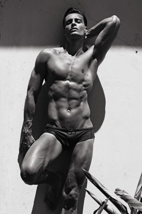 Sex  Jhonny Marcondes | ph. Wong Sim  pictures