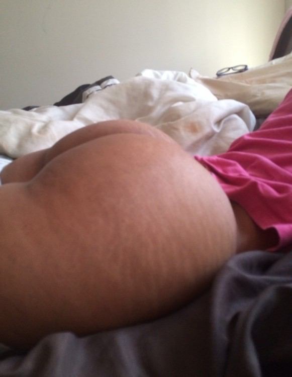 313bigbootyluver:  She would get nutted in on a Sunday morning.. Lol 