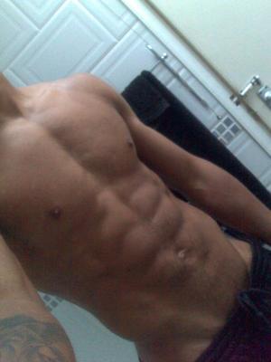 dominicanblackboy:  Jae Whyte sexy as fuk yo!