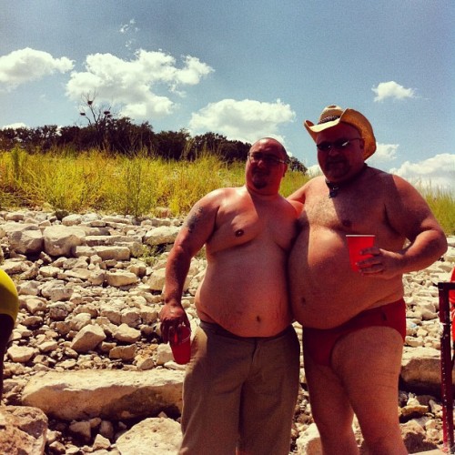 chubcubatx:  wooferstl:  with @chopsatx on the #austinchill party barge - good times! (at Lake Travis)  Me and the awesome wooferstl, isn’t he a hottie?