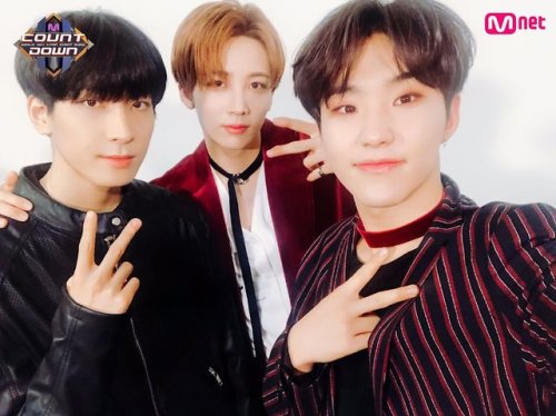 180208 Hoshi Jeonghan and Wonwoo will be the special MCs for MCountdown today.