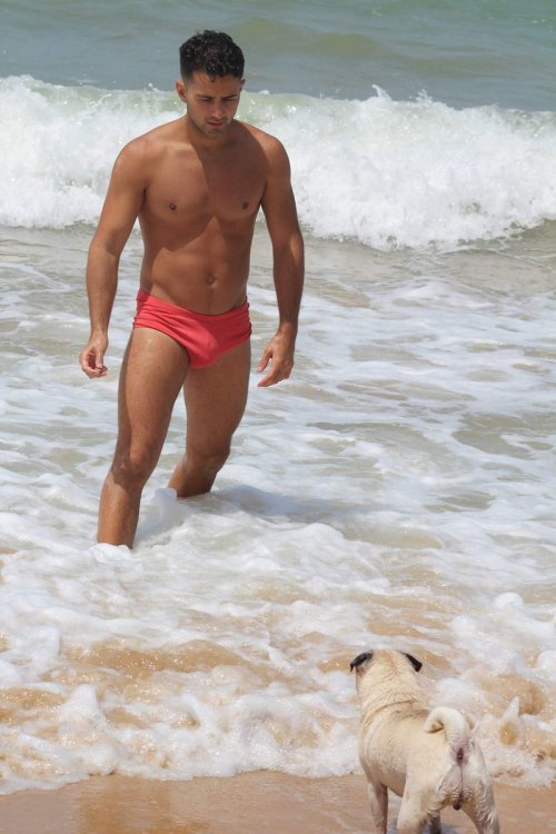 hotmaleunderwear:  hotmaleunderwear.tumblr.com