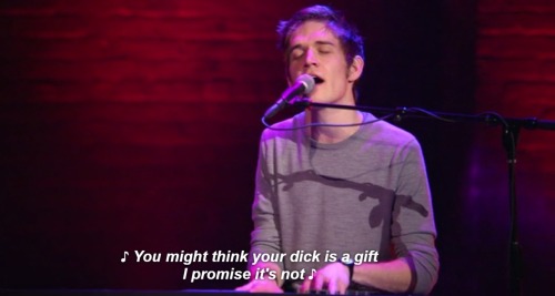 ianthonyisrealbitch:the world doesn’t deserve Bo Burnham