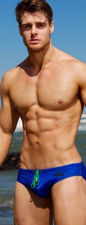 I ♥️ Speedos