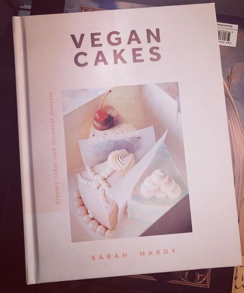 Pretty pink baking cookbooks make me happy.  … #sugarbeanbakery #vegan #veganrecipes #veganba