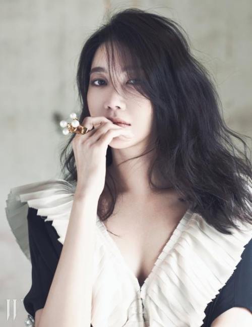 Lee Ji Ah Для W 05/2014