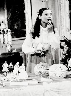 Rosemaclares:  Audrey Hepburn In Roman Holiday