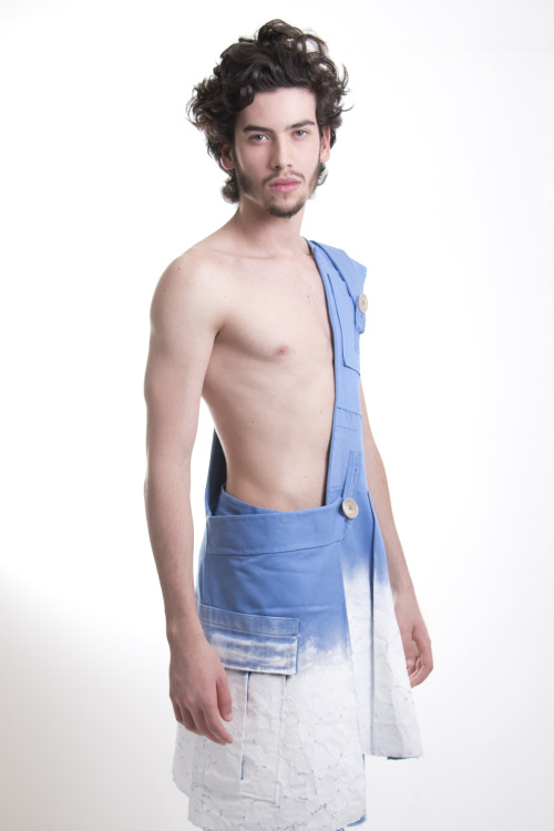 VARGAS Deconstructed Waistcoat[Available on avantvargas.loja2.com.br/5593227-Colete-Desc