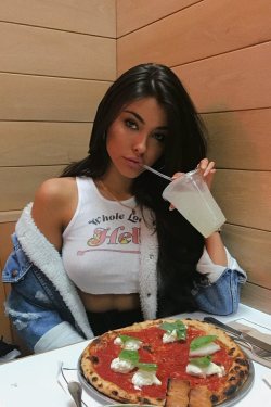 prettymissy4u:  Madison Beer. ♥Pizza and