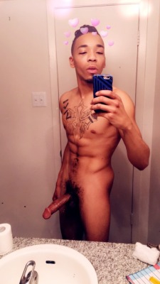 Brodickhung:  Get This Dick In Ya…You And Ya Bitch🤪
