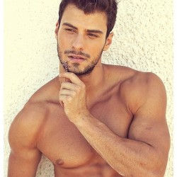 the-beautiful-boys:  Lucas Malvacini 