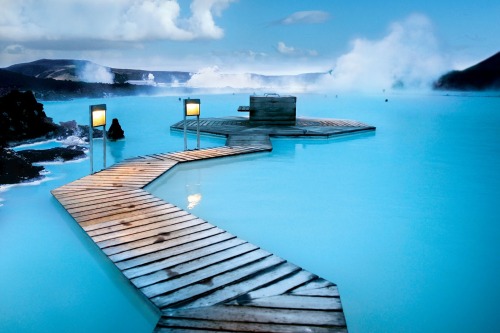 princess-sleepyhead:ajheyheyhey:sixpenceee:Pictures of blue lagoon in Iceland. It’s a geo