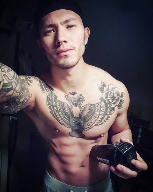 Training done. Now give me my taco #stevotrann #myprotein #proteinshake #isopro #tattoos #ink #inke